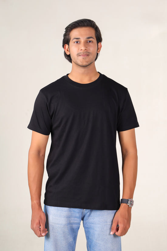 Black Round Neck T-shirt