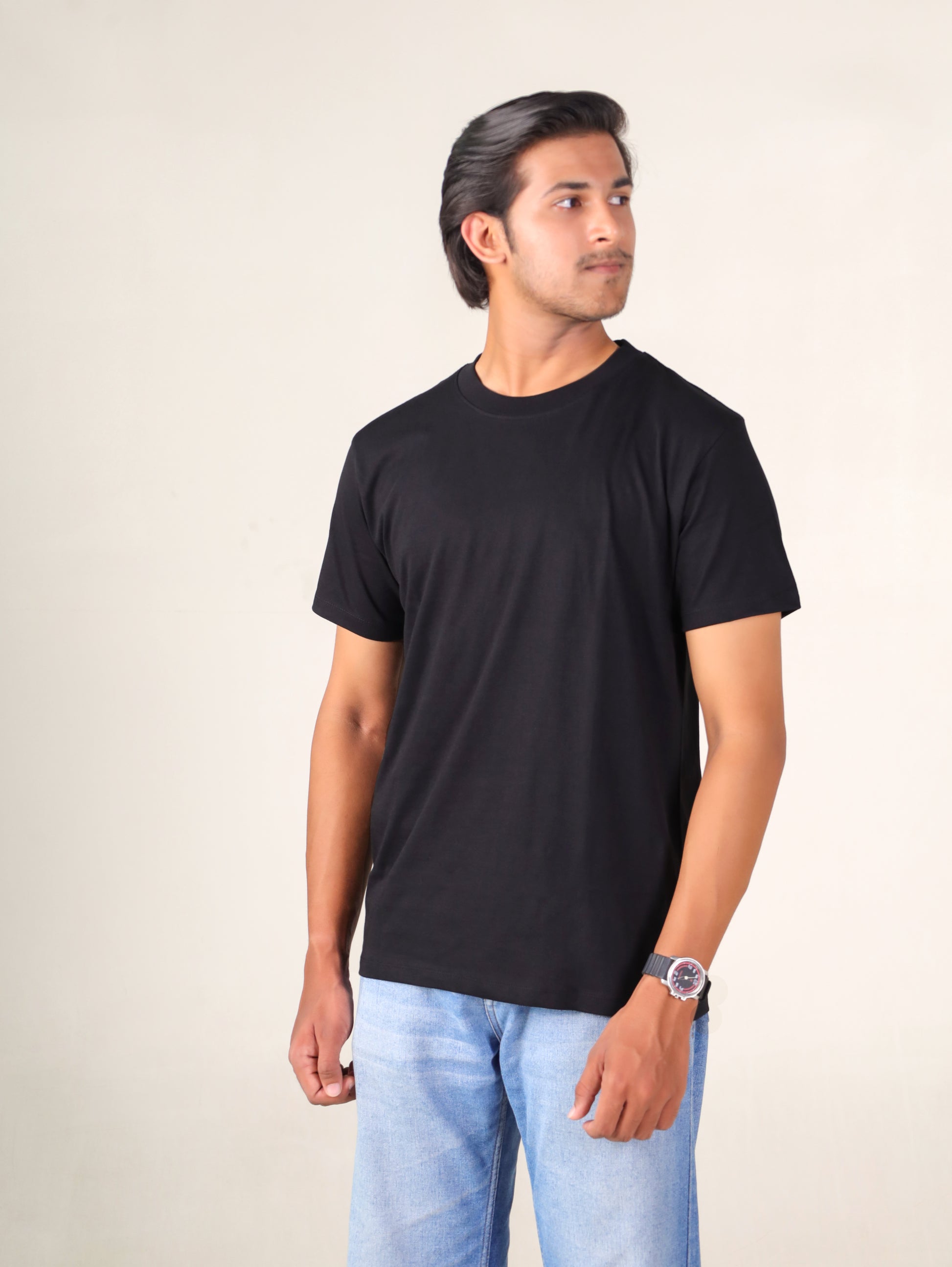 Black Round Neck T-shirt