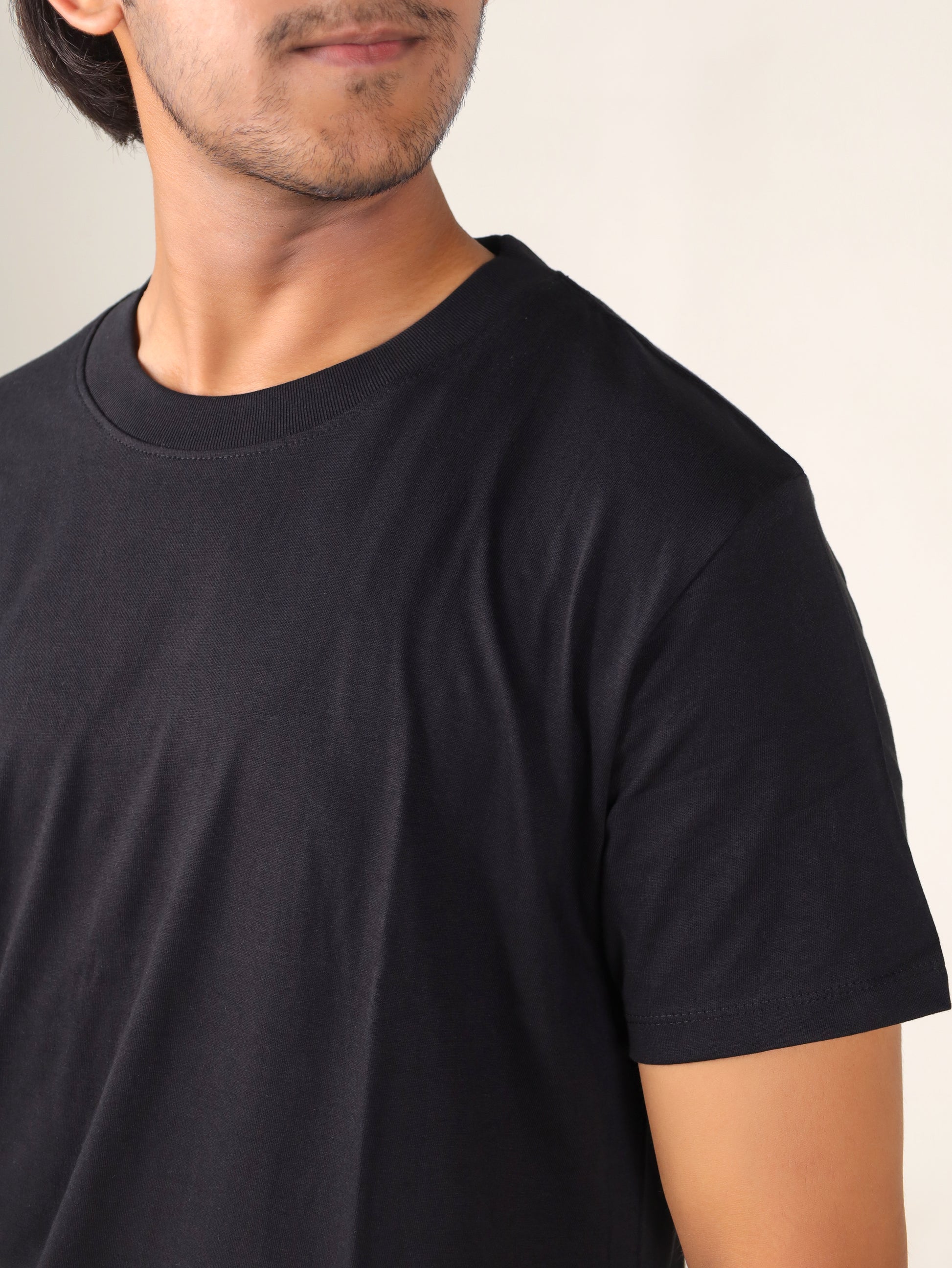 Black Round Neck T-shirt
