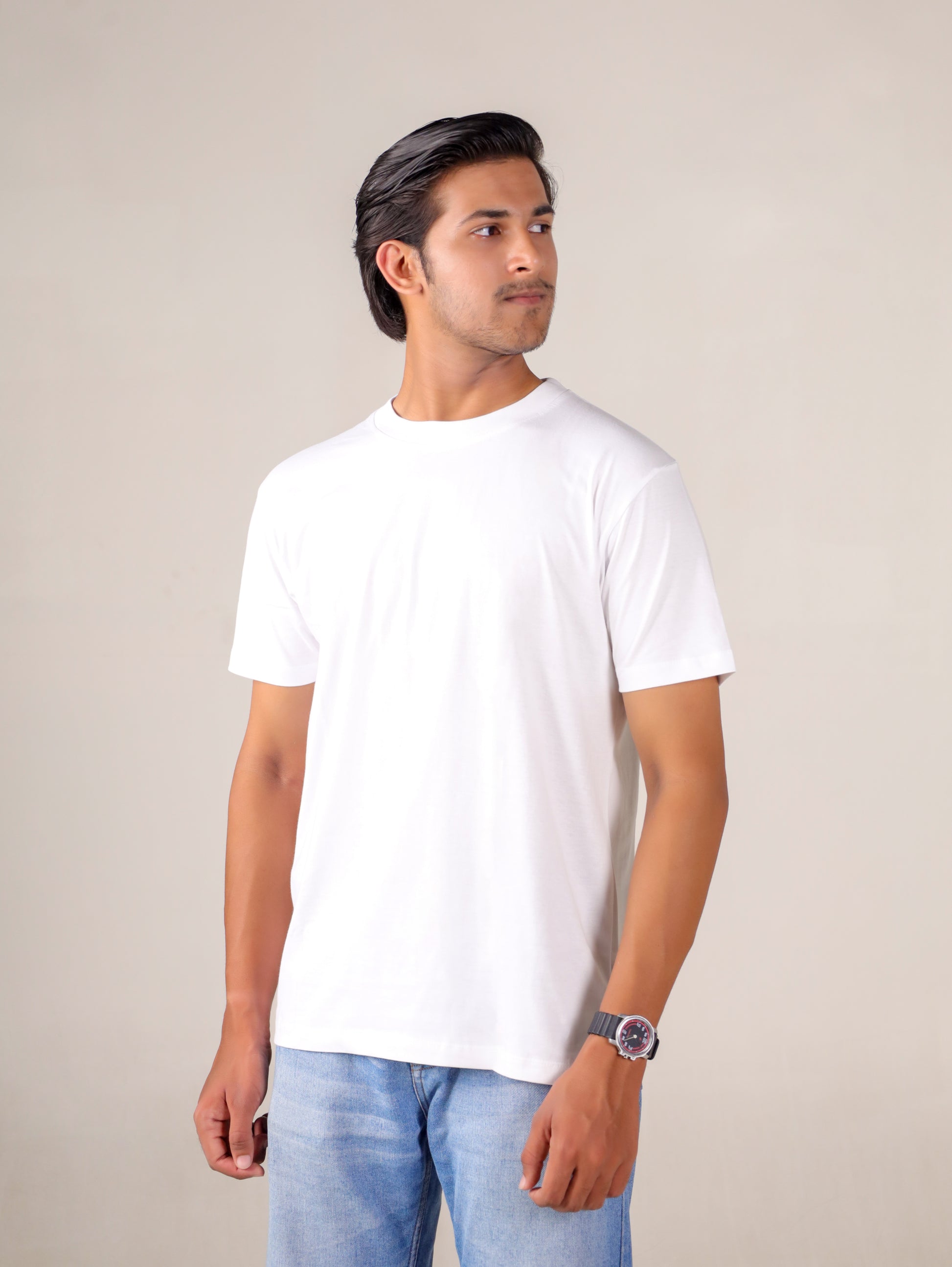 White Round Neck T-shirts
